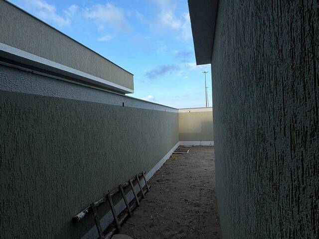 Duplex para Venda em Rio das Ostras - 4