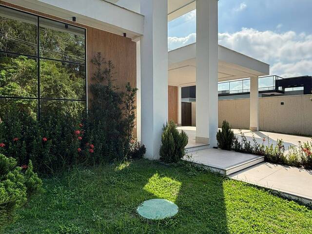 Casa para Venda em Rio das Ostras - 3