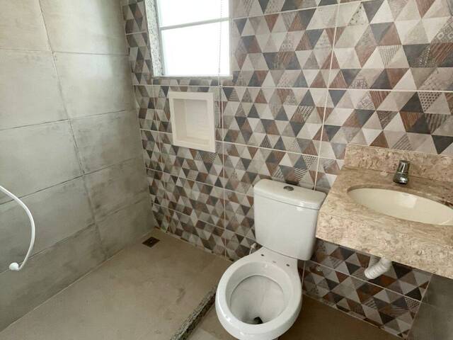 Casa para Venda em Rio das Ostras - 4