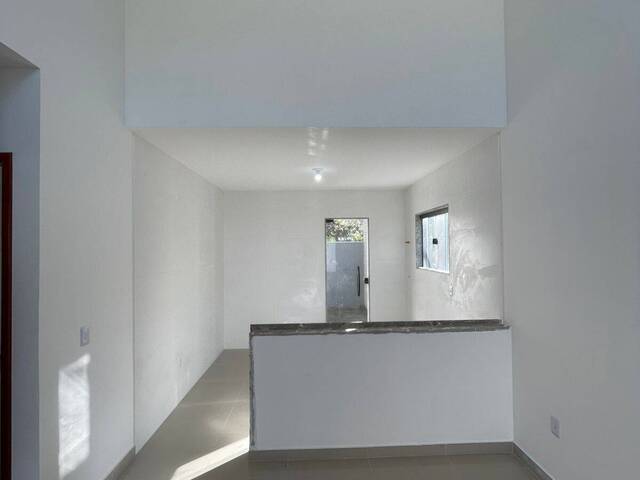 Casa para Venda em Rio das Ostras - 3