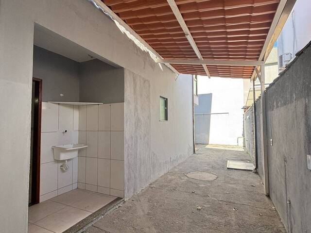 #915 - Casa para Venda em Rio das Ostras - RJ