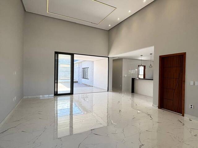 #926 - Casa para Venda em Rio das Ostras - RJ - 3
