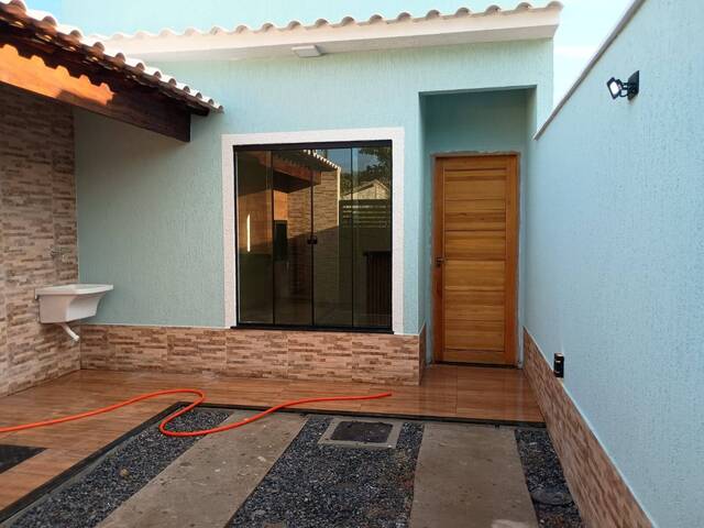 #930 - Casa para Venda em Rio das Ostras - RJ - 1