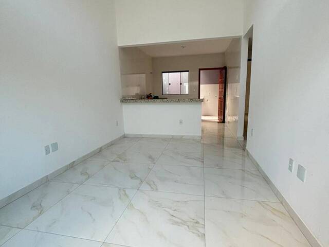 Casa para Venda em Rio das Ostras - 4