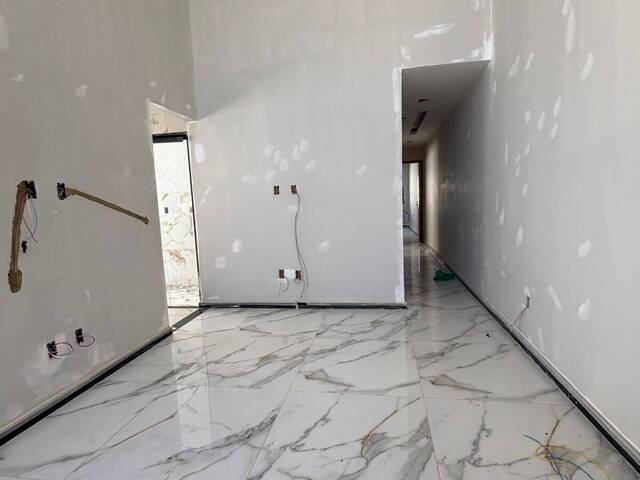 Casa para Venda em Rio das Ostras - 2