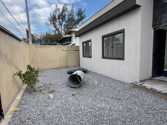 #949 - Casa para Venda em Rio das Ostras - RJ - 3