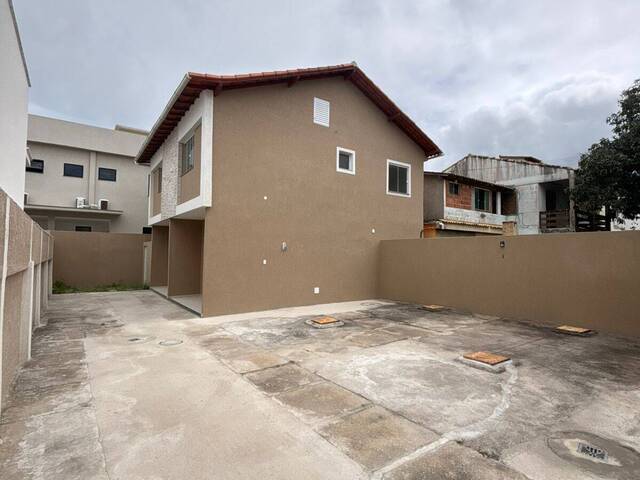 #953 - Casa para Venda em Rio das Ostras - RJ - 2