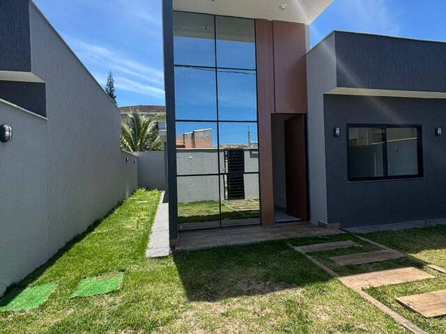 Casa para Venda em Rio das Ostras - 3
