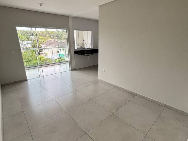 Apartamento para Venda em Rio das Ostras - 4