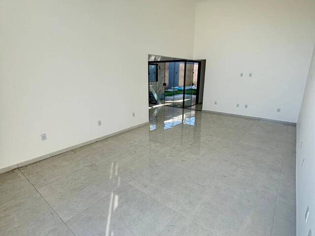 Casa para Venda em Rio das Ostras - 5