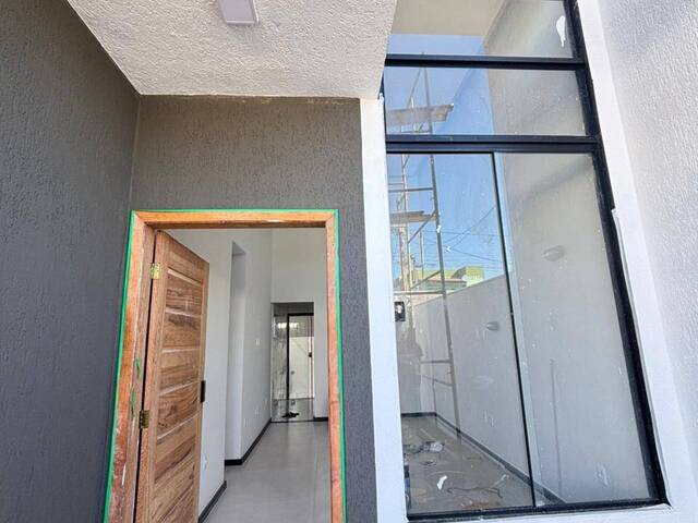 #967 - Apartamento para Venda em Rio das Ostras - RJ - 2