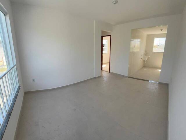 #968 - Apartamento para Venda em Rio das Ostras - RJ - 3