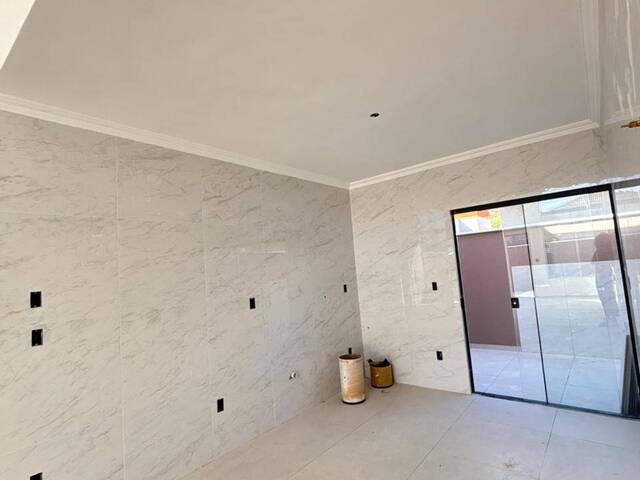 Casa para Venda em Rio das Ostras - 5