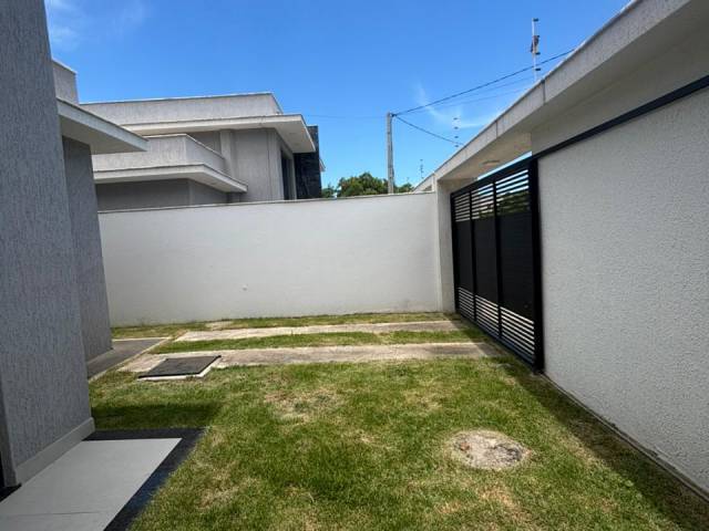 #981 - Casa para Venda em Rio das Ostras - RJ - 2