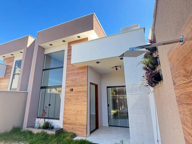 #963 - Casa para Venda em Rio das Ostras - RJ