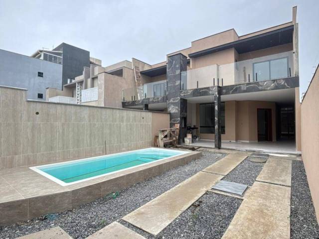 #994 - Casa para Venda em Rio das Ostras - RJ - 2