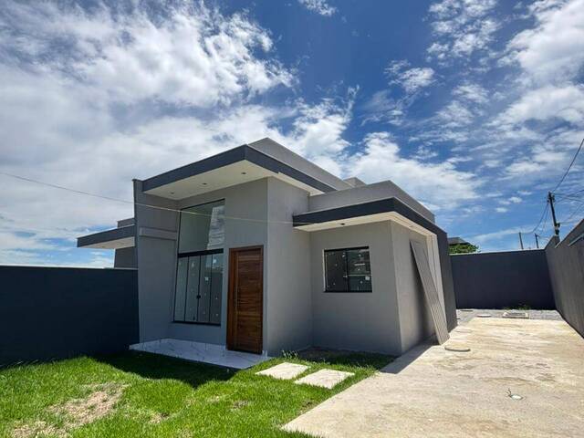 #1005 - Casa para Venda em Rio das Ostras - RJ