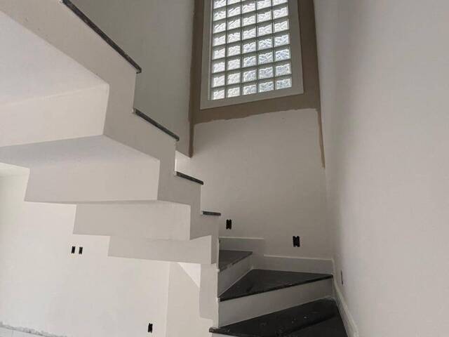 Casa para Venda em Rio das Ostras - 4