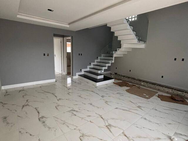 #1011 - Casa para Venda em Rio das Ostras - RJ - 2