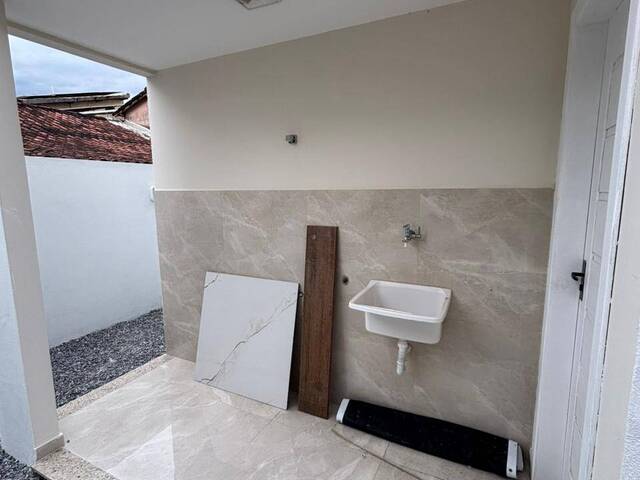 #1013 - Casa para Venda em Rio das Ostras - RJ - 3