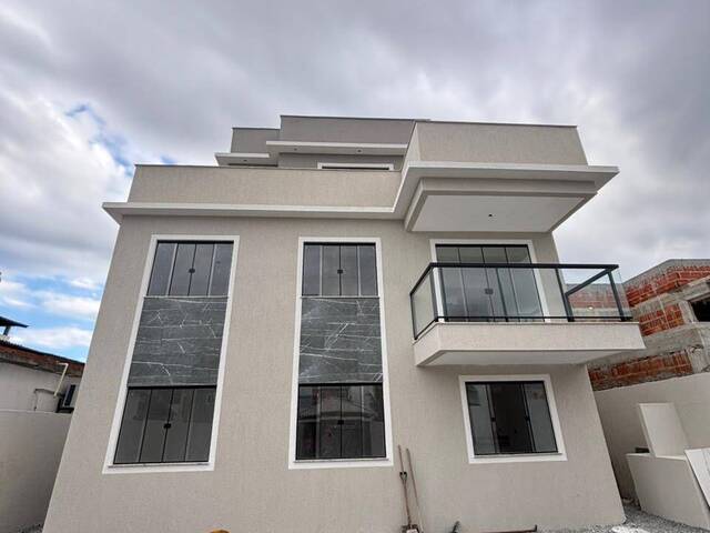 #1018 - Apartamento para Venda em Rio das Ostras - RJ