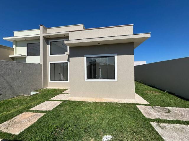 #992 - Casa para Venda em Rio das Ostras - RJ