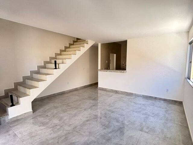 Casa para Venda em Rio das Ostras - 4