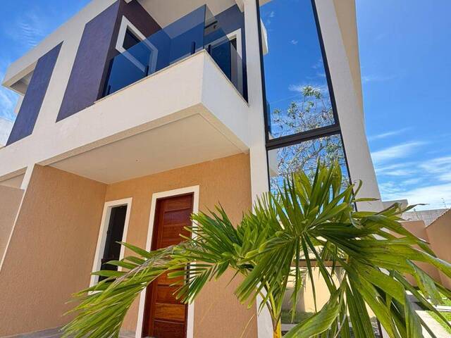 #1022 - Casa para Venda em Rio das Ostras - RJ - 1