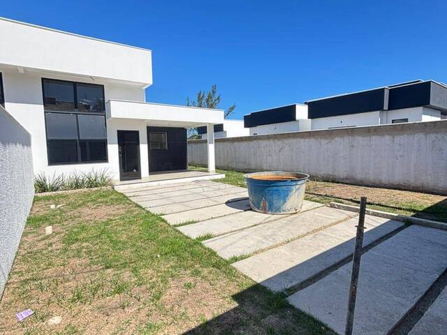 #1026 - Apartamento para Venda em Rio das Ostras - RJ - 2