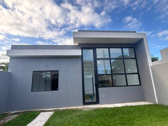 #1028 - Casa para Venda em Rio das Ostras - RJ - 2