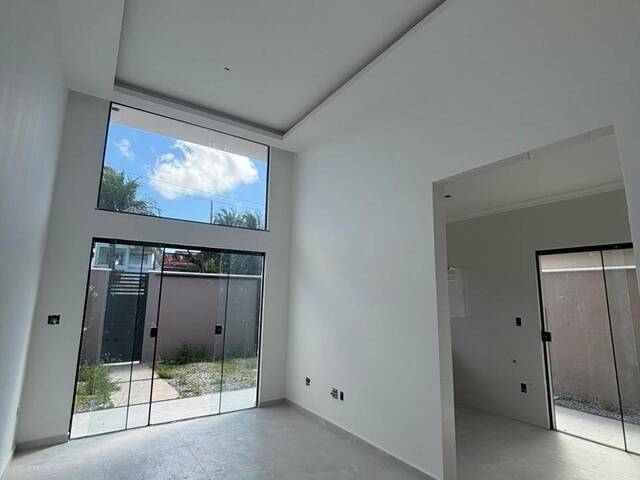Casa para Venda em Rio das Ostras - 3