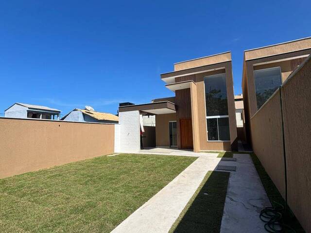 Casa para Venda em Rio das Ostras - 2