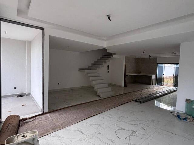 Casa para Venda em Rio das Ostras - 5