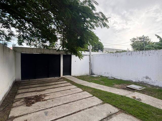 Casa para Venda em Rio das Ostras - 4