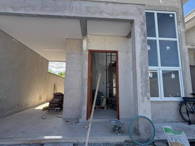 #1035 - Casa para Venda em Rio das Ostras - RJ
