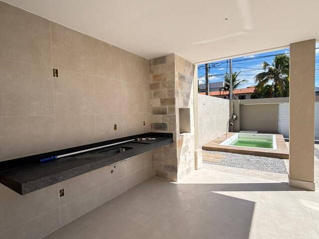 Casa para Venda em Rio das Ostras - 5