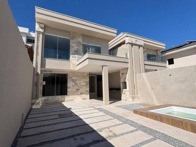 #1036 - Casa para Venda em Rio das Ostras - RJ