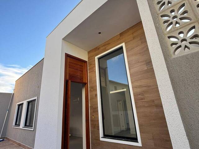 #1038 - Casa para Venda em Rio das Ostras - RJ - 1