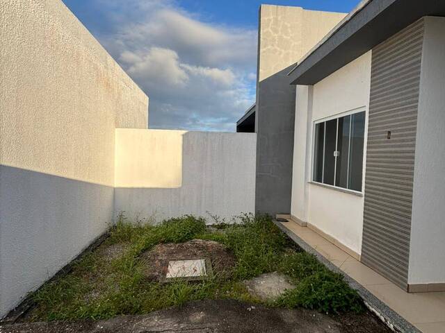 #1039 - Casa para Venda em Rio das Ostras - RJ - 2