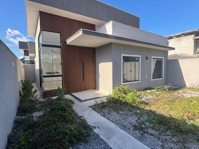 Casa para Venda em Rio das Ostras - 2